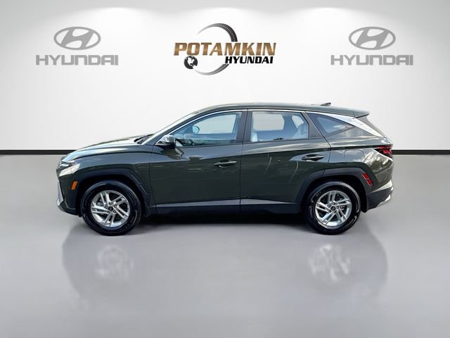 Certified 2026 Hyundai Tucson SE FWD image 8