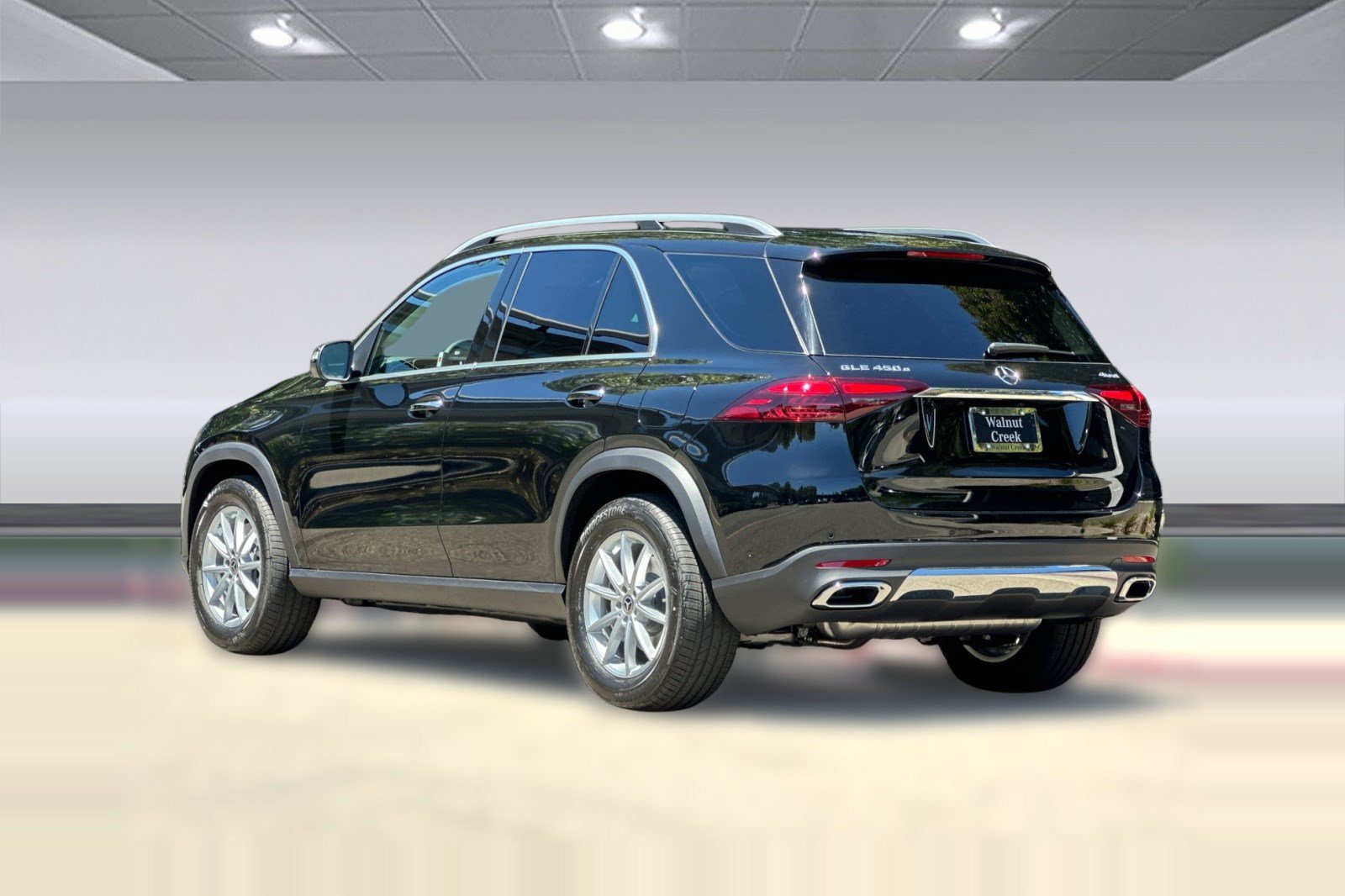 New 2026 Mercedes-Benz GLE 450e 4MATIC image 3