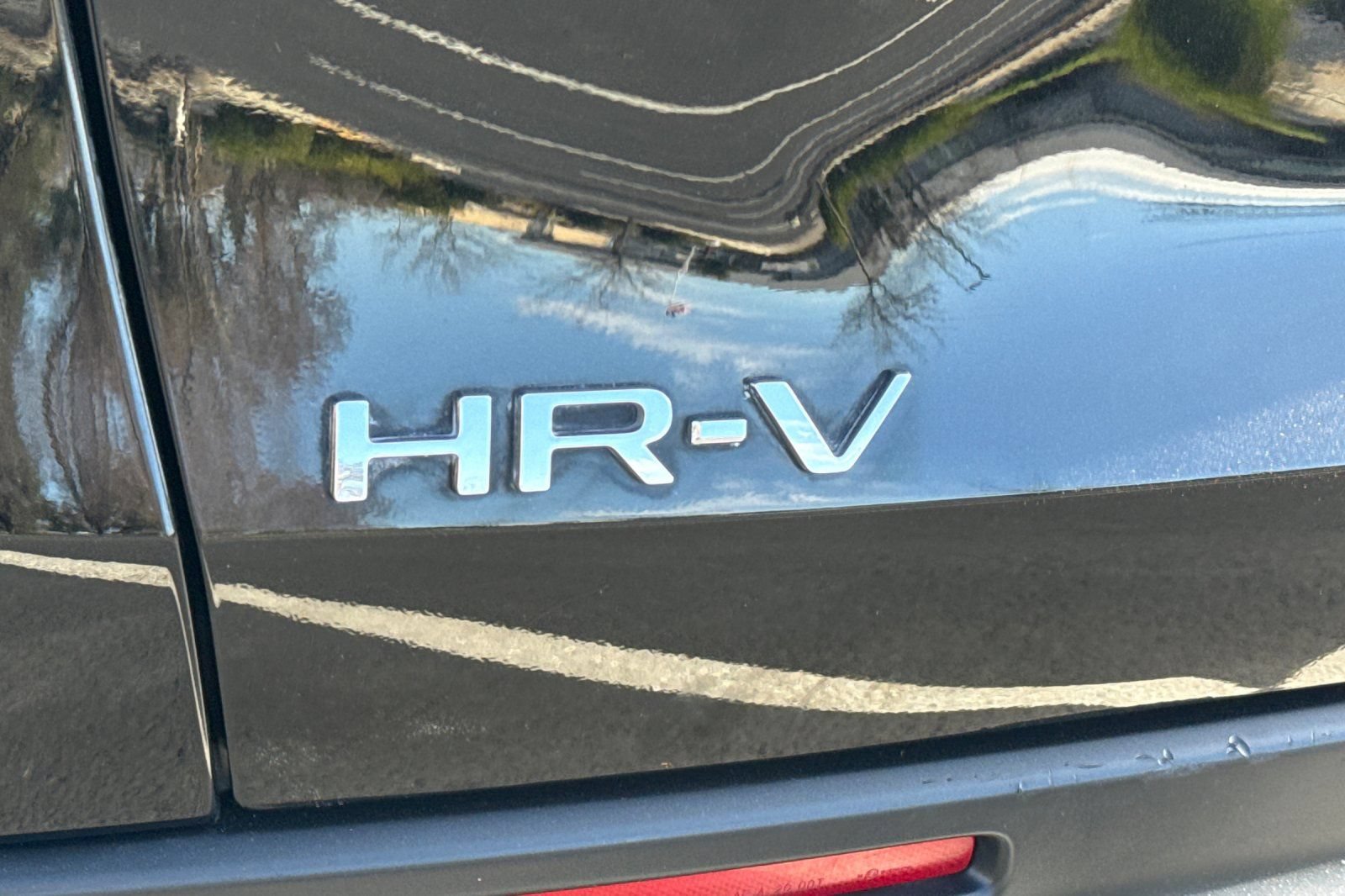 Used 2024 Honda HR-V LX image 13