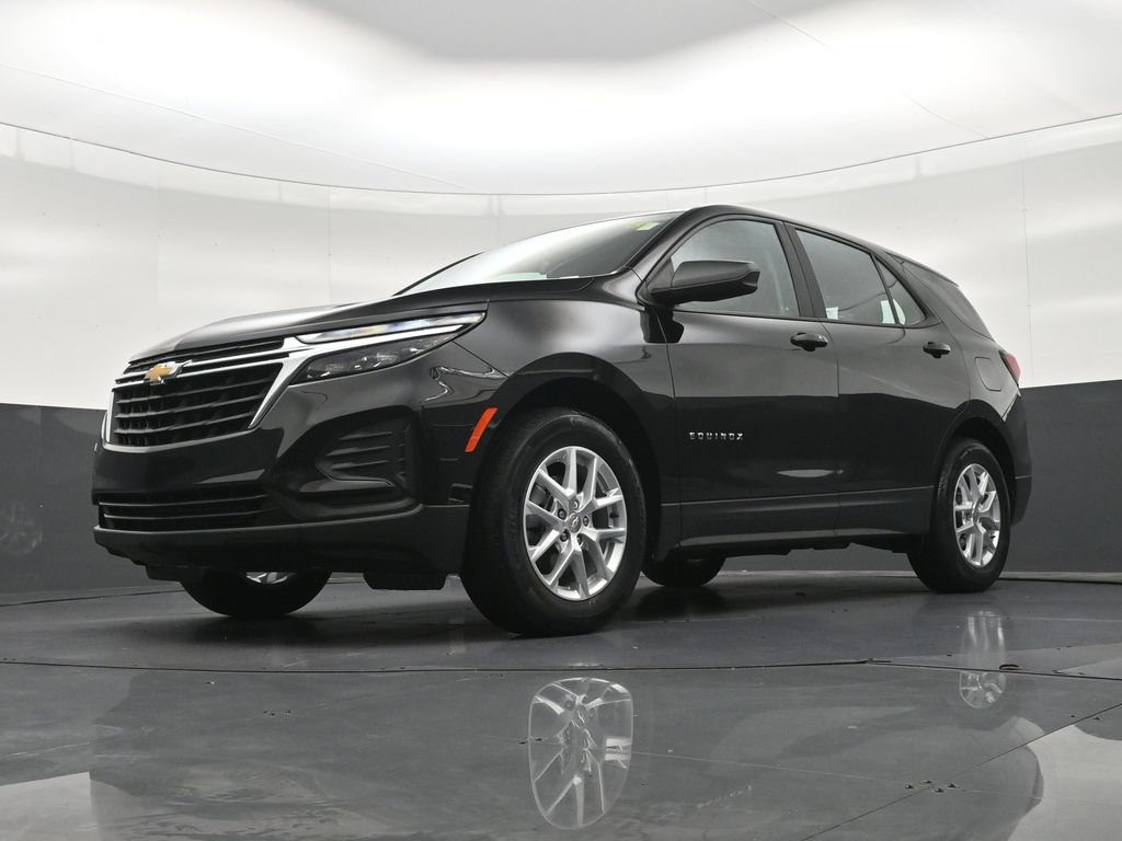 Used 2024 Chevrolet Equinox LS FWD image 24