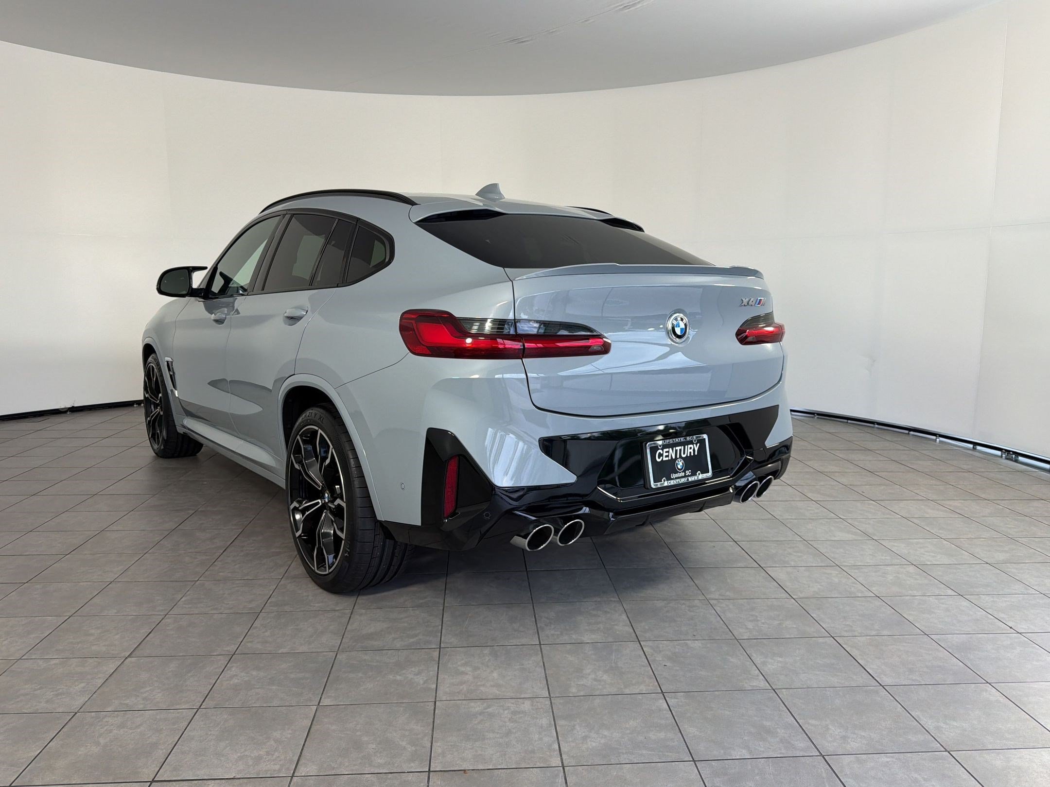 Used 2024 BMW X4 M w/ Executive Package AWD/4WD image 3