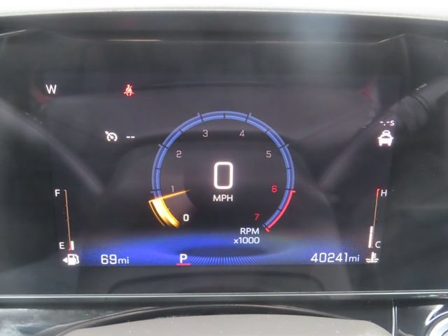 Used 2024 Chevrolet Trax RS w/ Sunroof Package FWD image 35
