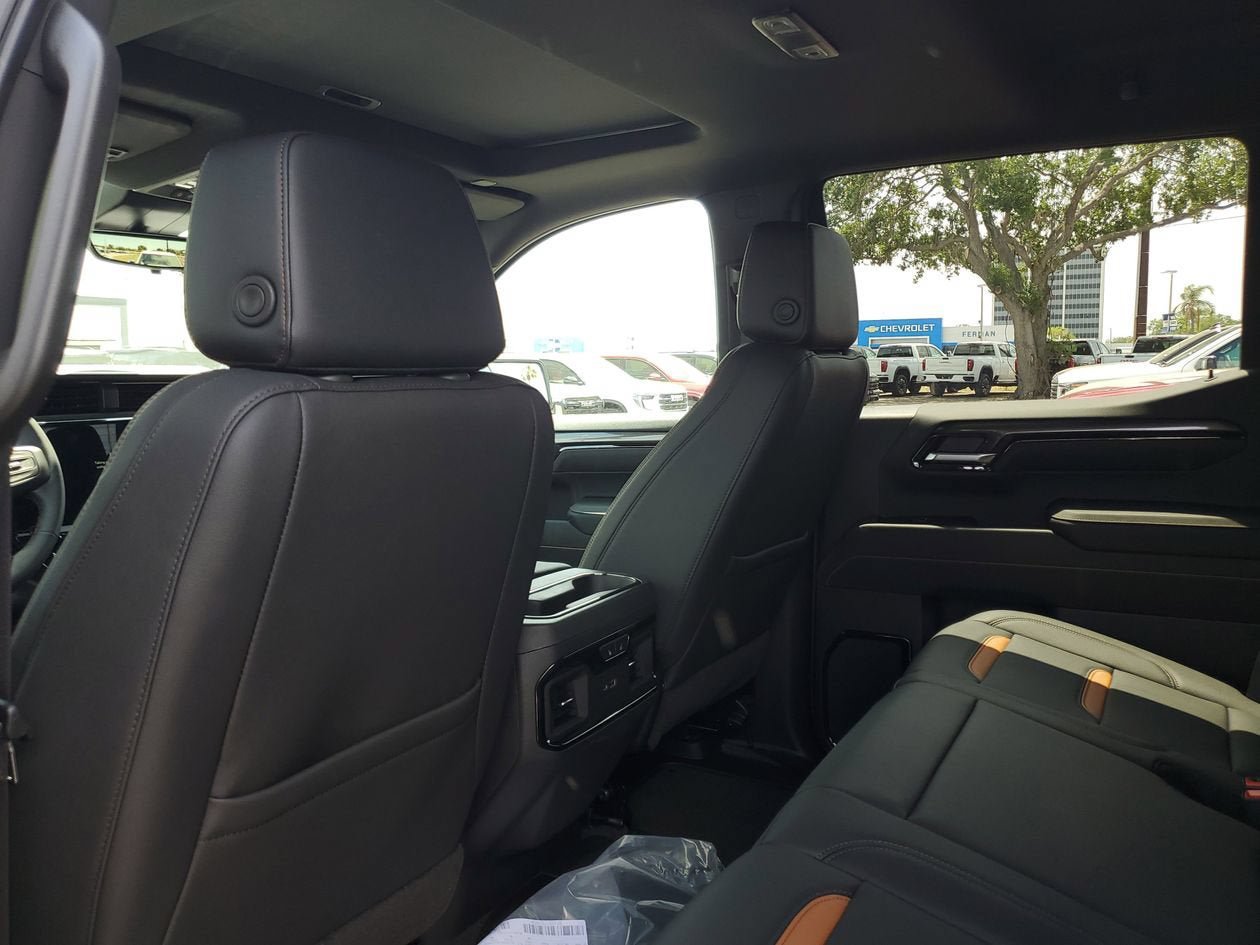 New 2026 GMC Sierra 1500 AT4 w/ AT4 Premium Package AWD/4WD image 11