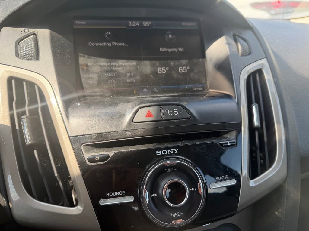 Used 2012 Ford Focus SEL FWD image 9