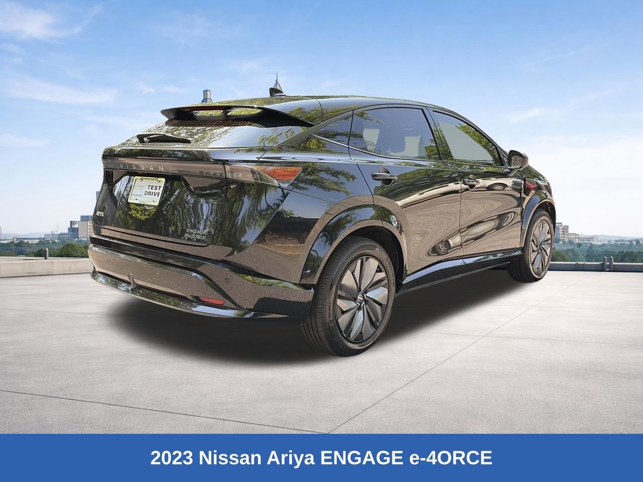 Used 2023 Nissan Ariya AWD image 5