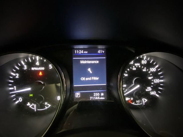 Used 2018 Nissan Rogue S image 15