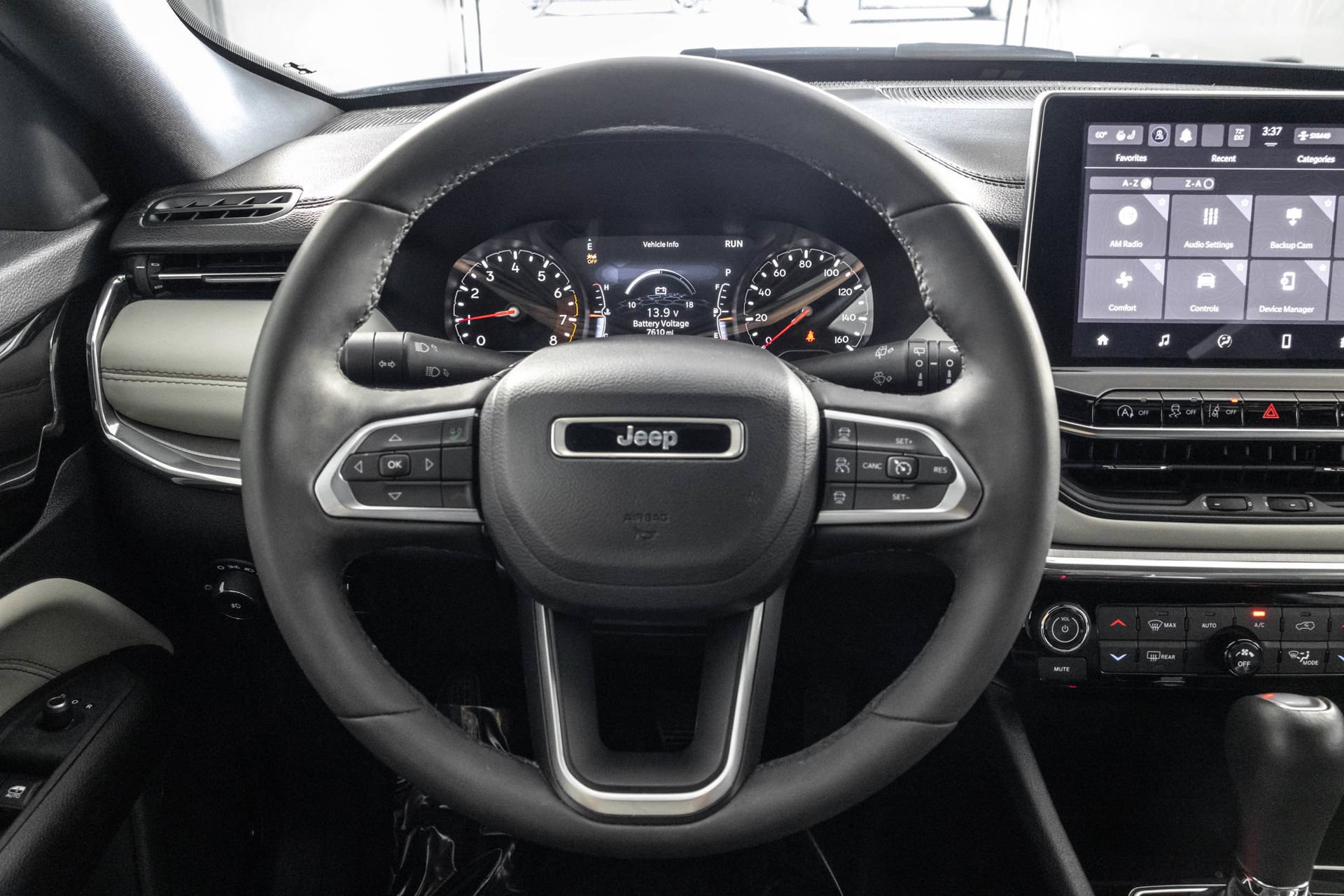 Used 2023 Jeep Compass Limited AWD/4WD image 28