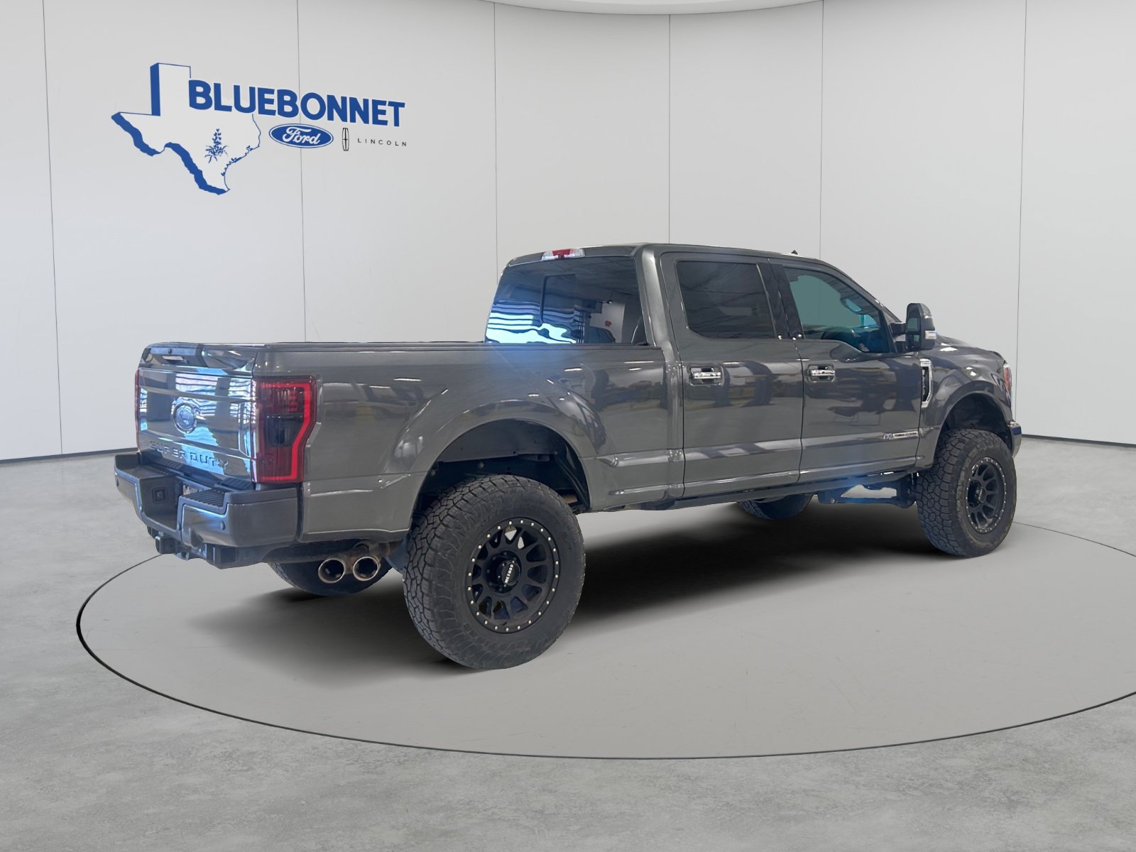 Used 2019 Ford F250 Lariat w/ Lariat Ultimate Package AWD/4WD image 4