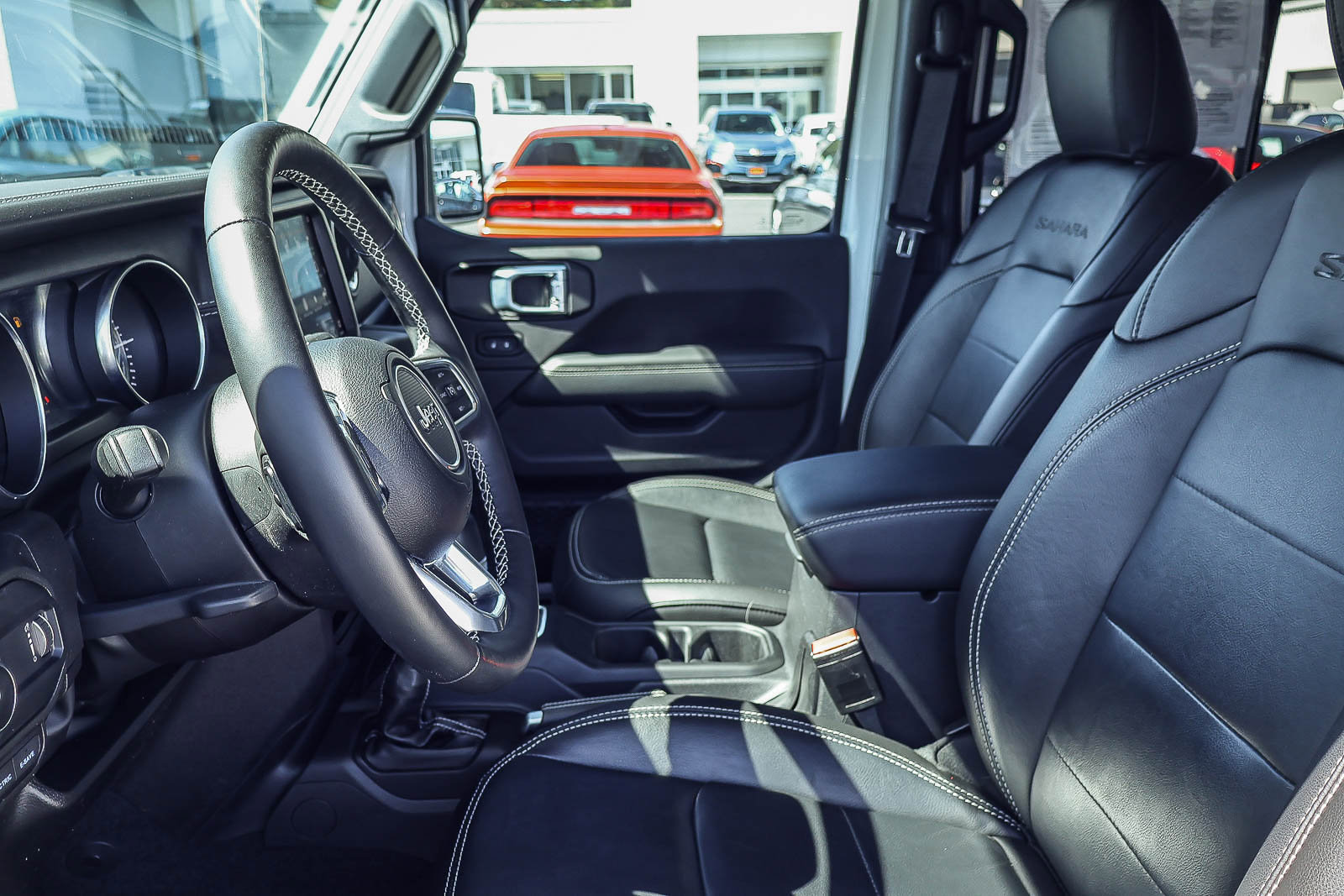 Used 2023 Jeep Wrangler Sahara w/ Cold Weather Group image 15