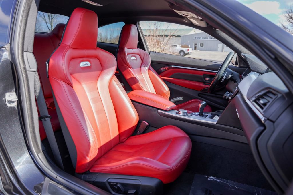 Used 2015 BMW M4 Coupe image 32
