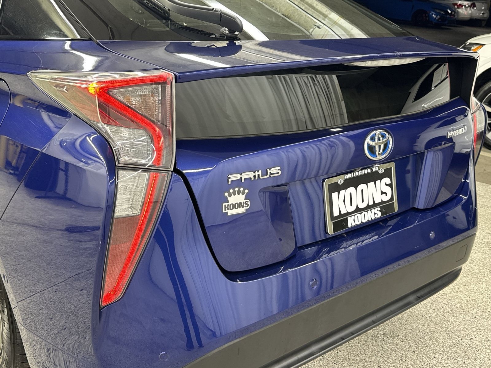 Used 2017 Toyota Prius Three w/ Advanced Technology Package FWD image 28