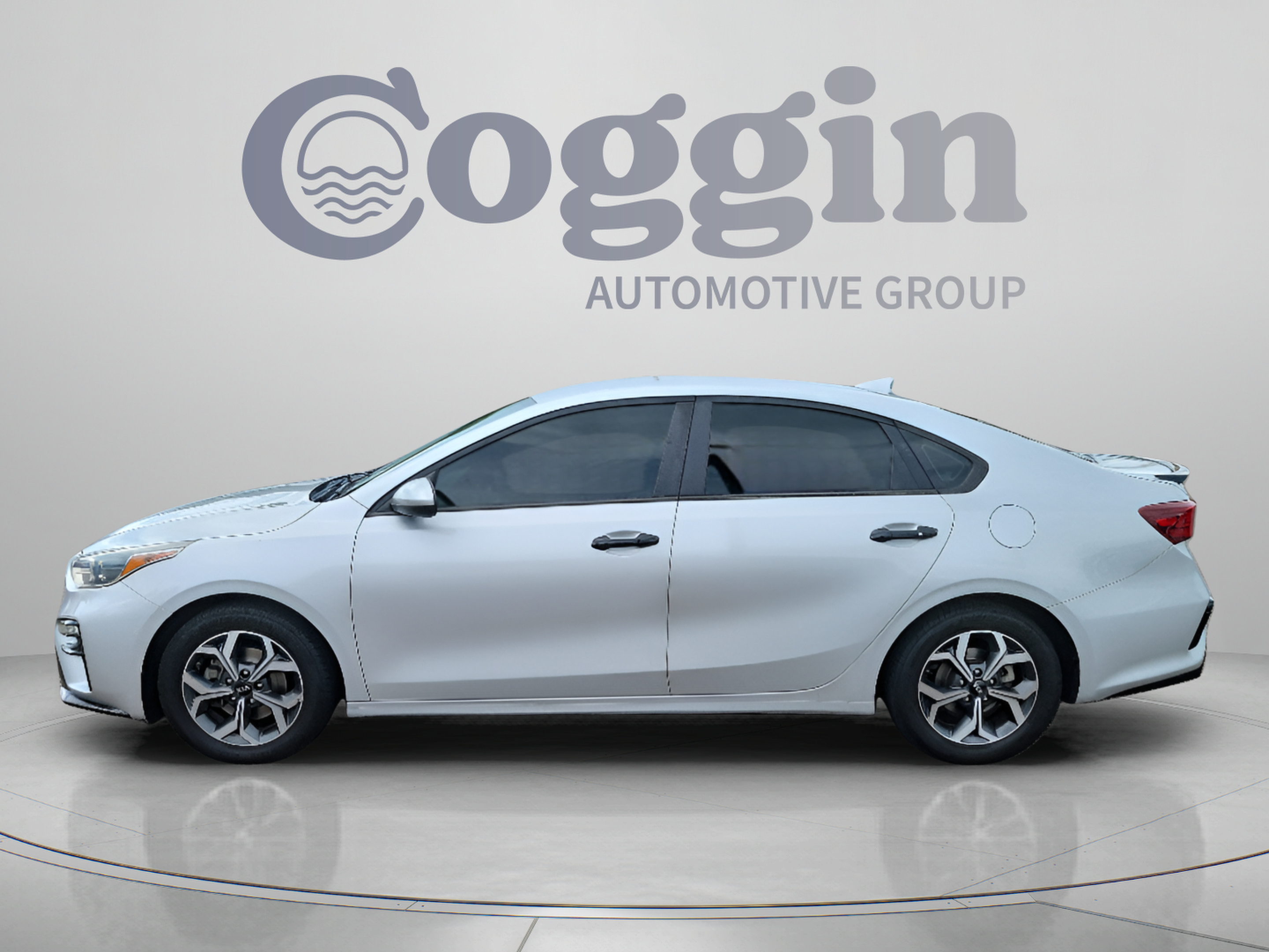 Used 2021 Kia Forte LXS FWD image 2