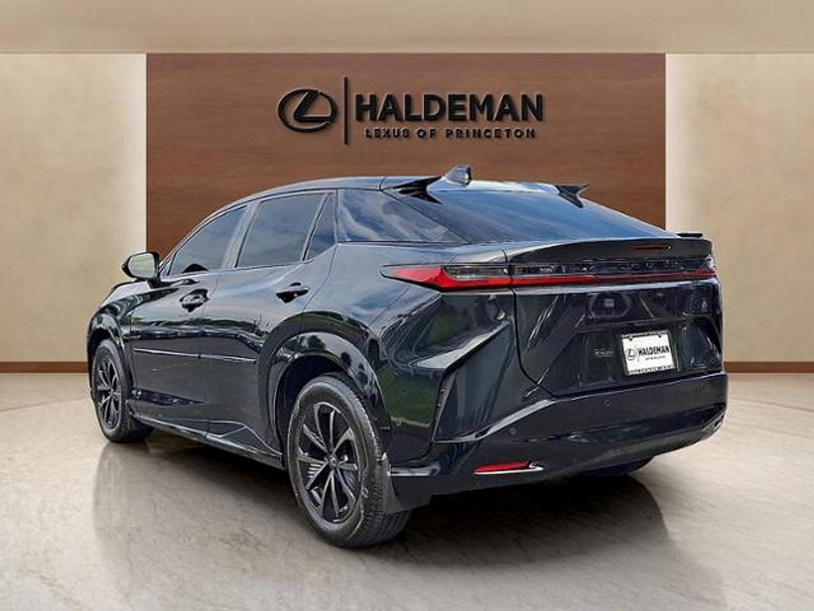 Used 2026 Lexus RZ 350e 2WD w/ Technology Package image 4