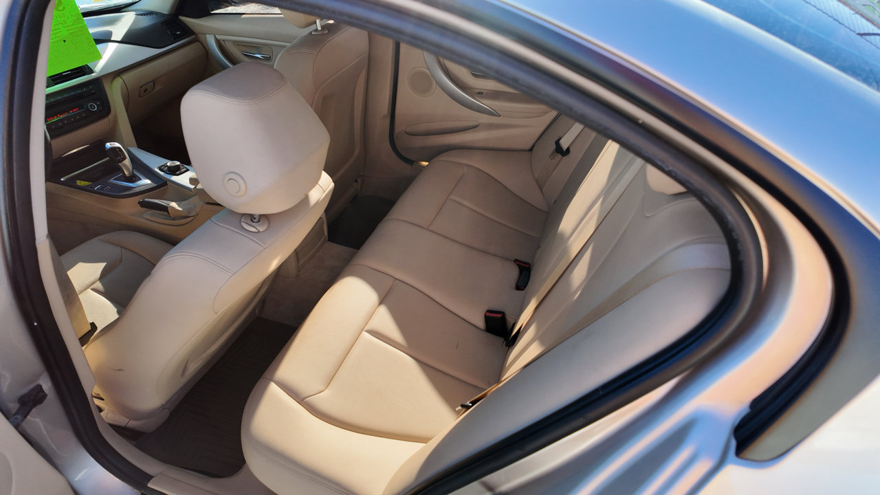 Used 2013 BMW 320i xDrive 320i xDrive image 8