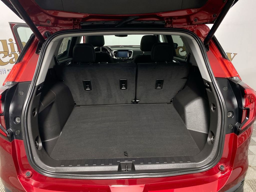 Used 2023 GMC Terrain SLE w/ Driver Convenience Package image 23