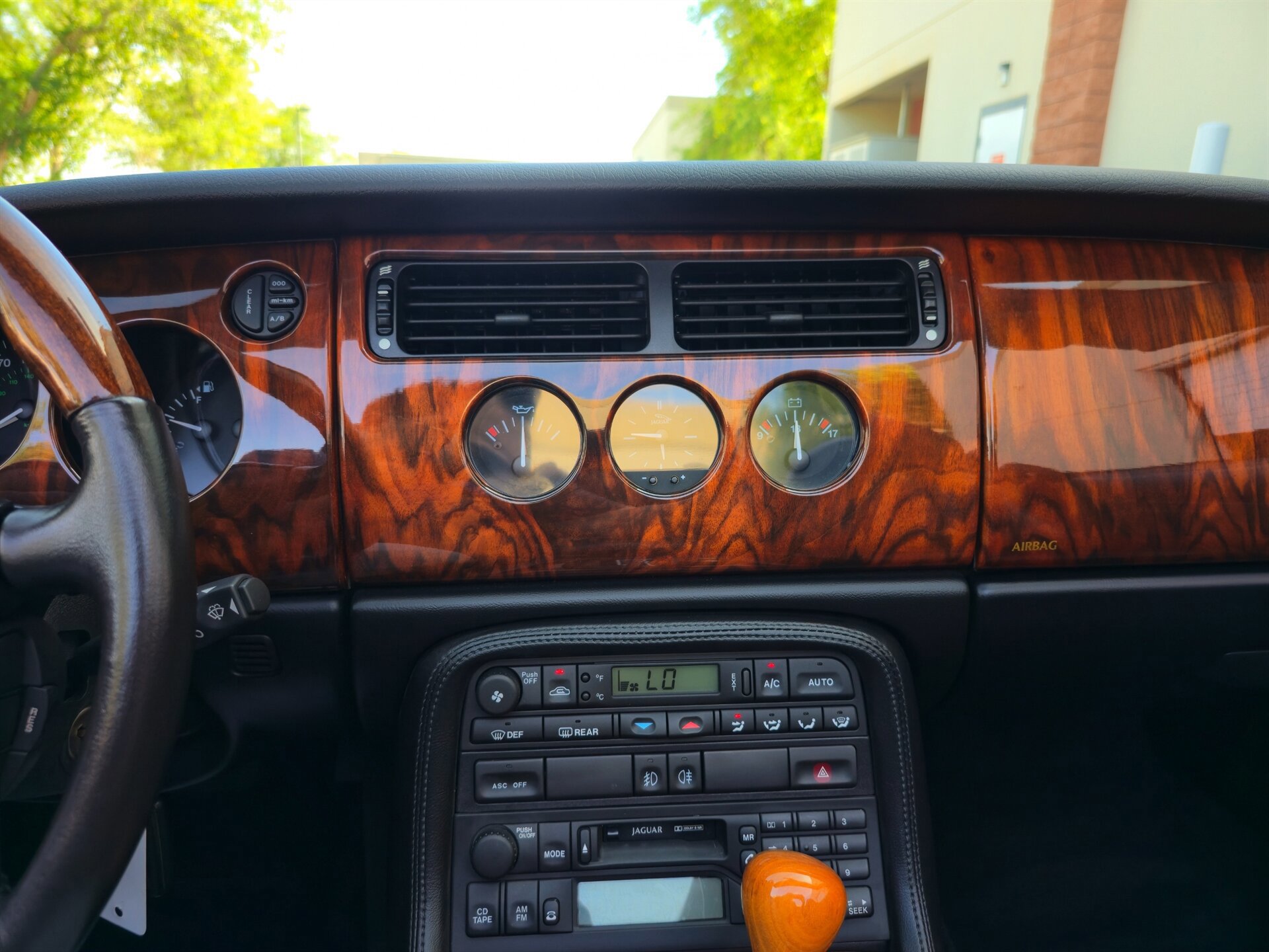 Used 1998 Jaguar XK8 Convertible RWD image 22