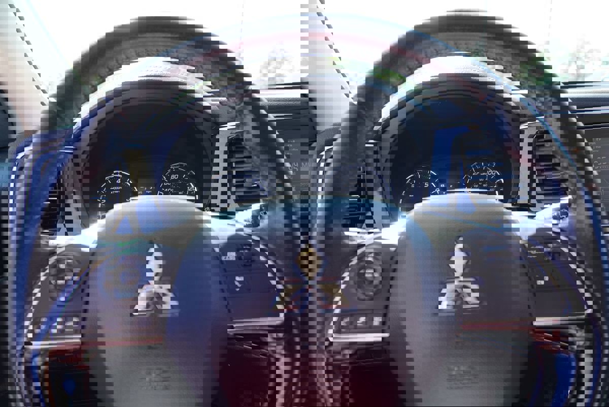 Used 2019 Mitsubishi Outlander SE image 29