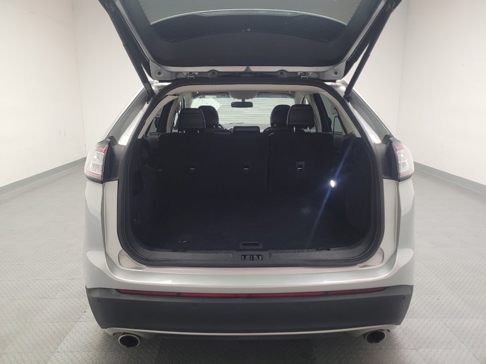 Used 2018 Ford Edge Titanium image 29