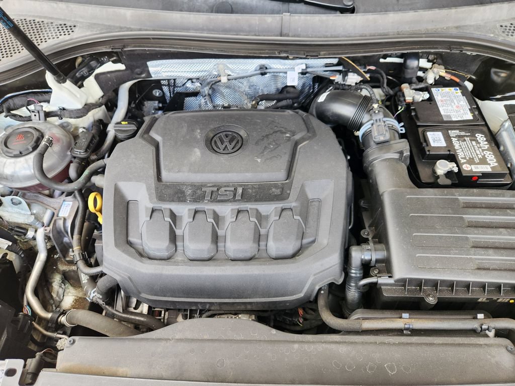 Used 2022 Volkswagen Tiguan SE R-Line FWD image 33