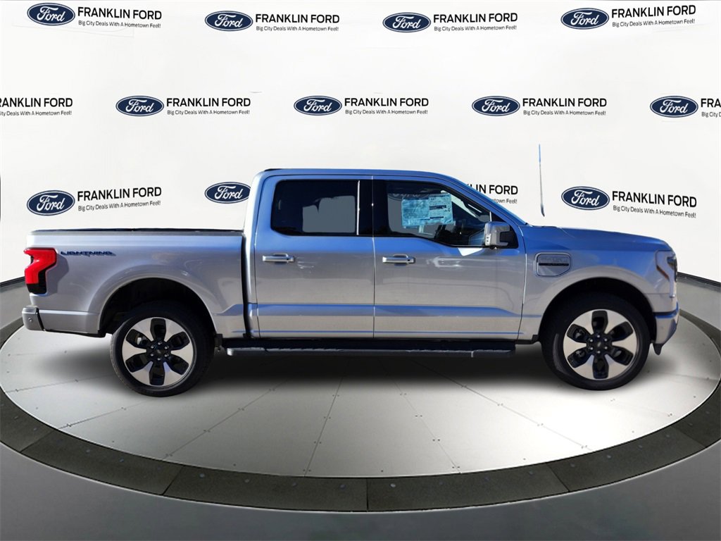 Used 2023 Ford F150 Lightning Platinum image 6