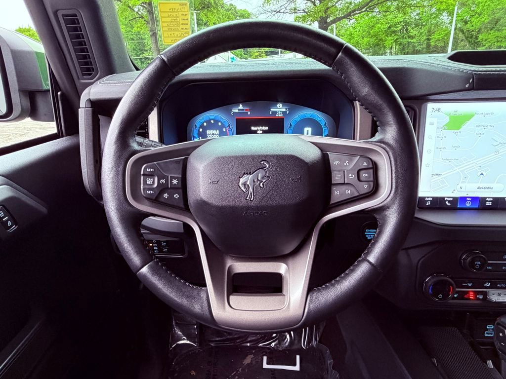 Used 2025 Ford Bronco Outer Banks AWD/4WD image 25