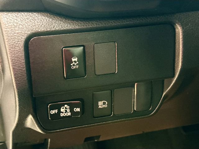 Used 2023 Toyota Tacoma SR image 11