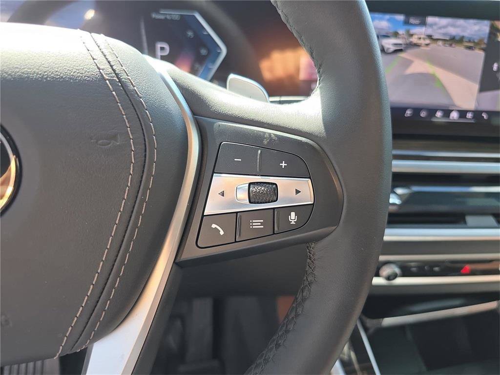 Used 2025 BMW X5 xDrive40i w/ Climate Comfort Package image 34