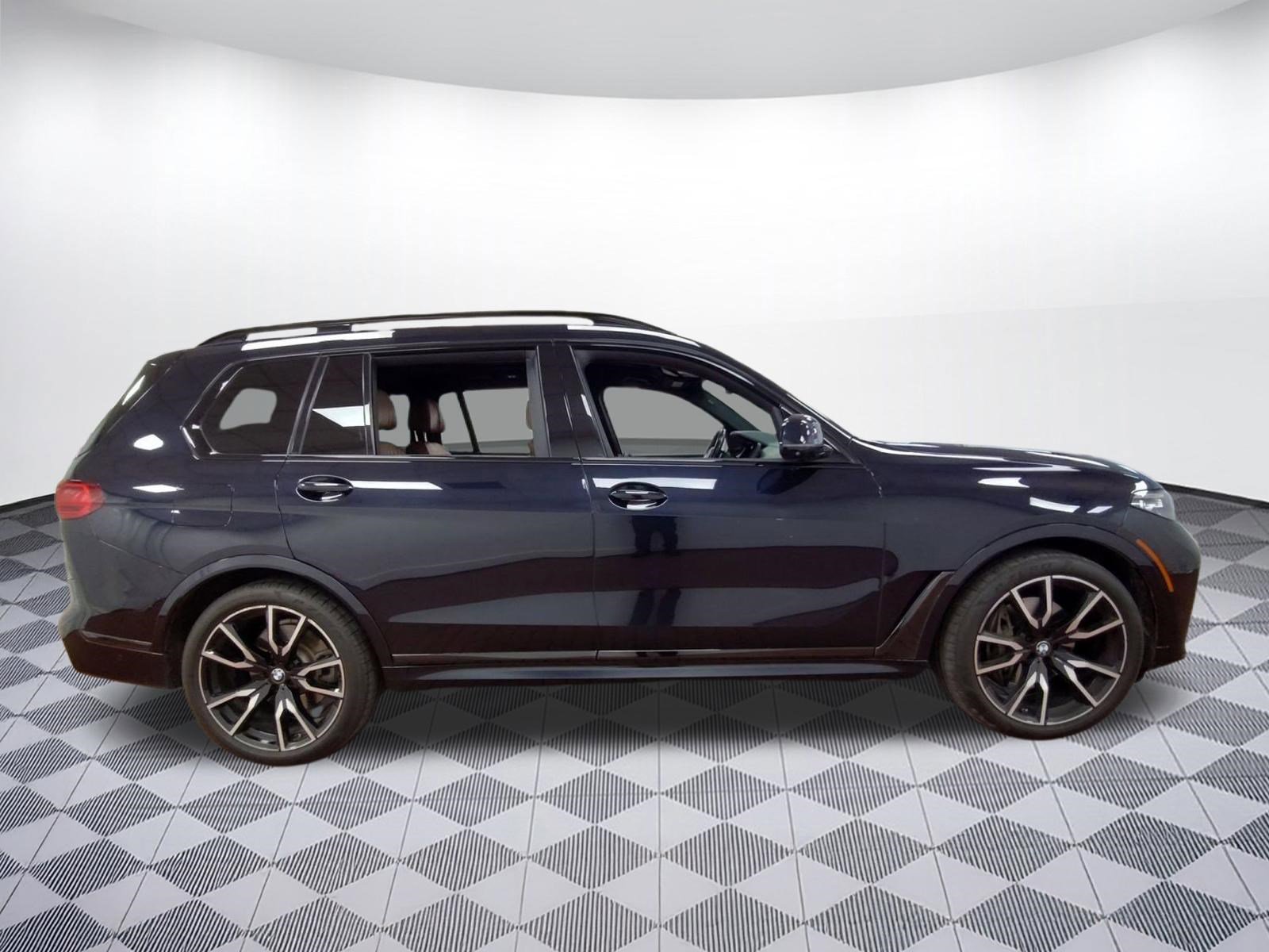 Used 2019 BMW X7 xDrive50i w/ M Sport Package image 7