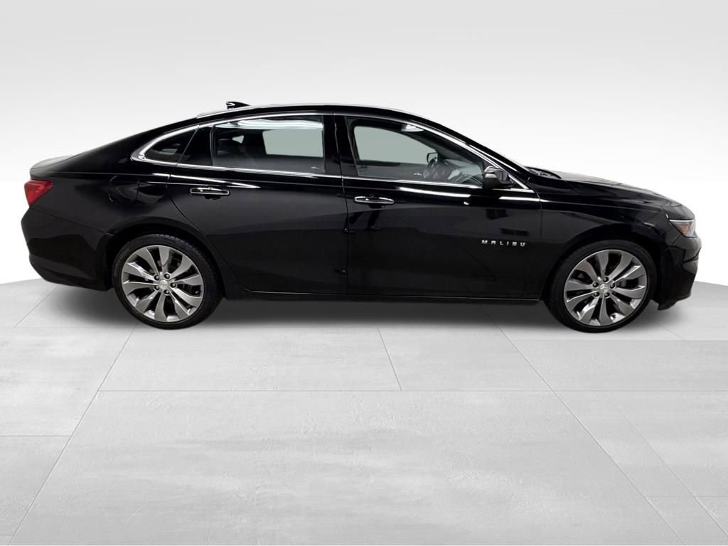 Used 2016 Chevrolet Malibu Premier w/ Driver Confidence Package image 8