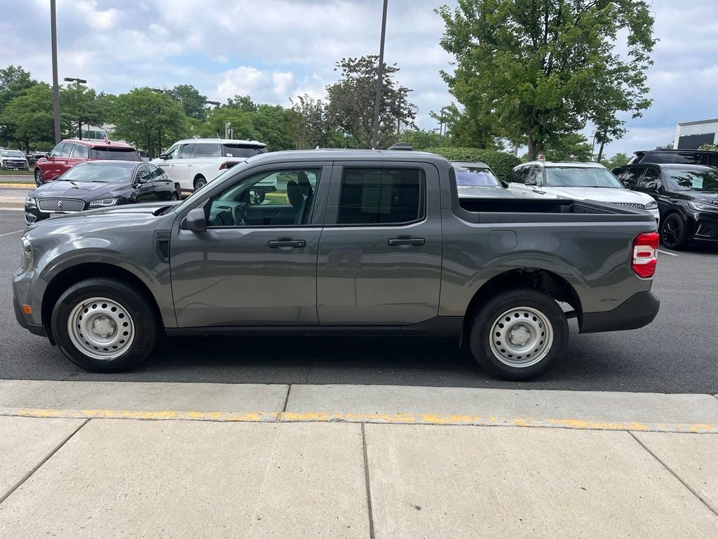 Used 2025 Ford Maverick XL w/ Equipment Group 102A AWD/4WD image 5
