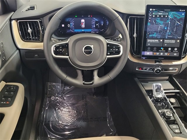 New 2026 Volvo XC60 B5 Plus w/ Protection Package Premier image 7