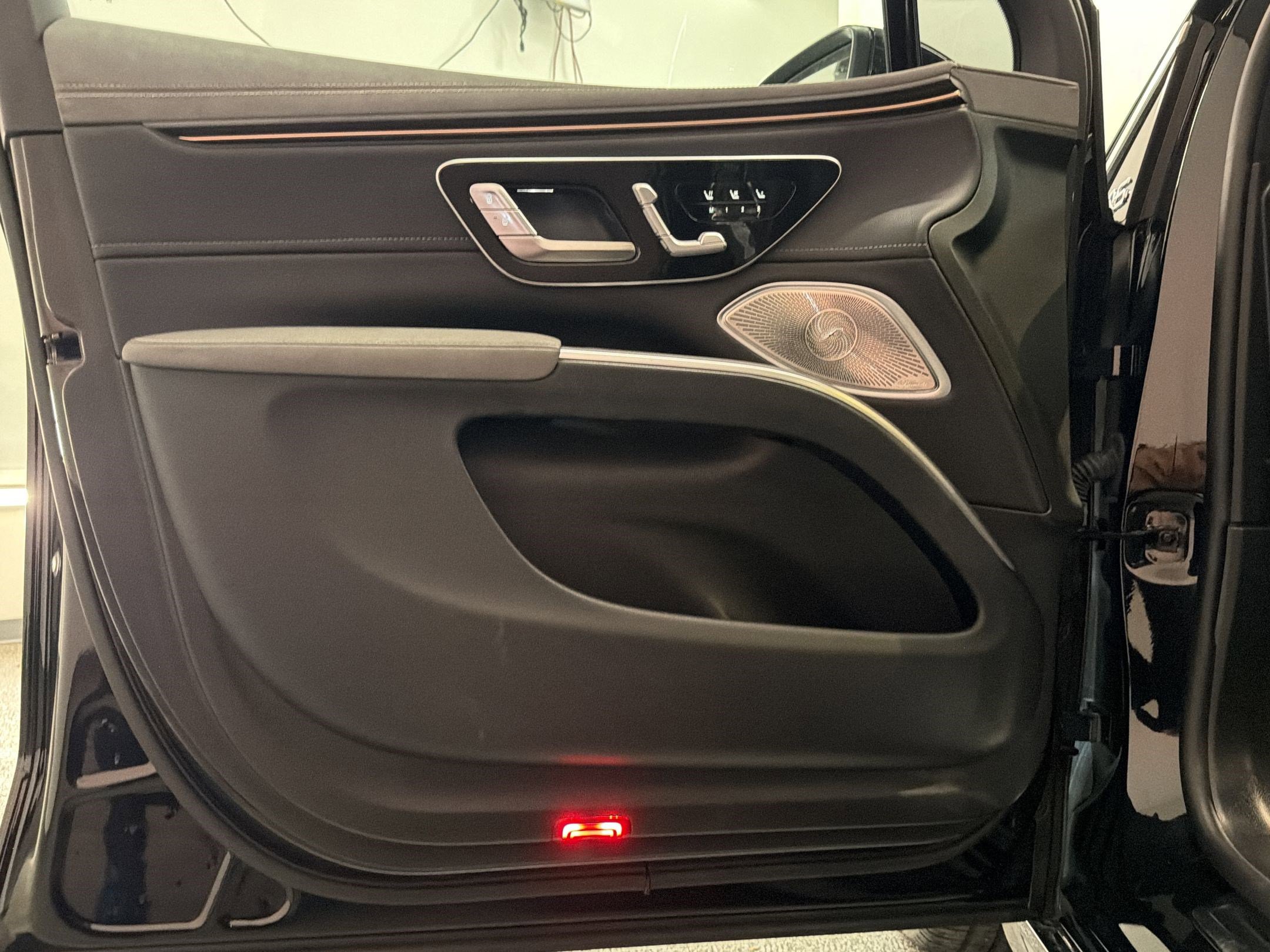 Certified 2023 Mercedes-Benz EQS 580 4MATIC SUV image 18