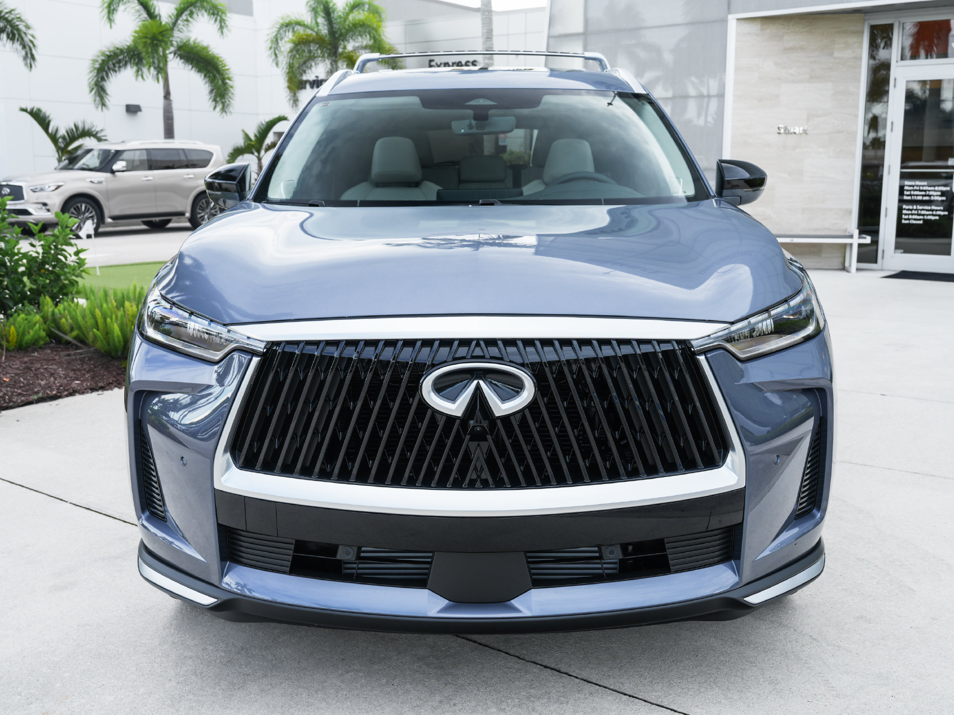 New 2027 INFINITI QX60 Luxe FWD image 4