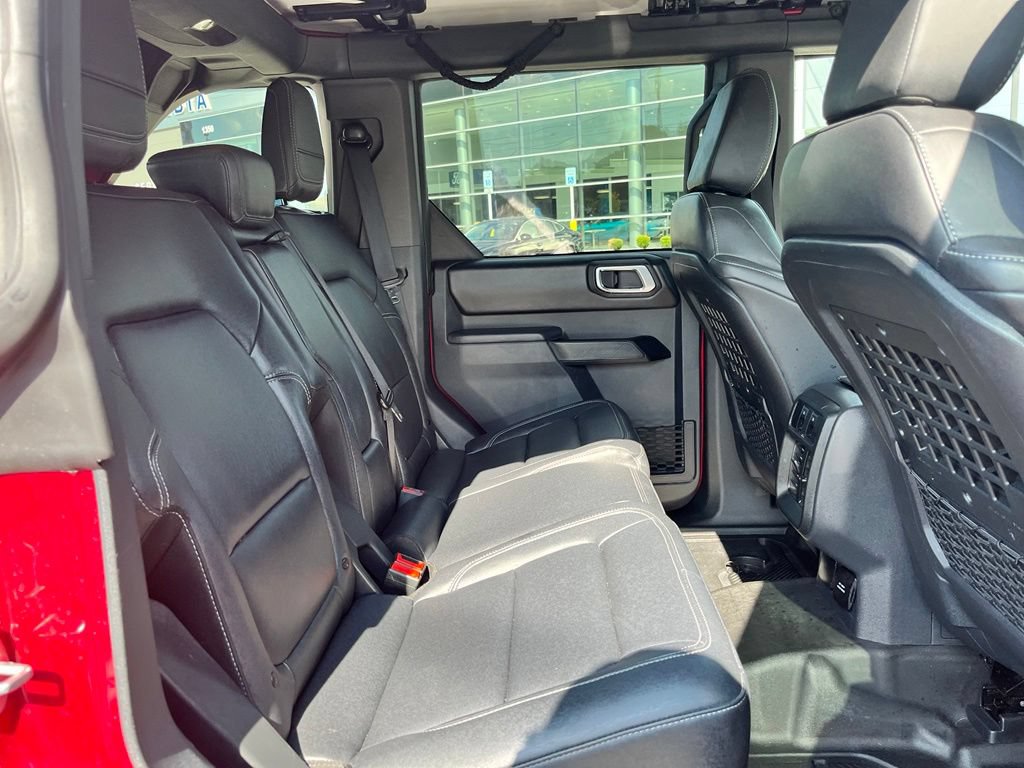 Used 2025 Ford Bronco Badlands AWD/4WD image 8
