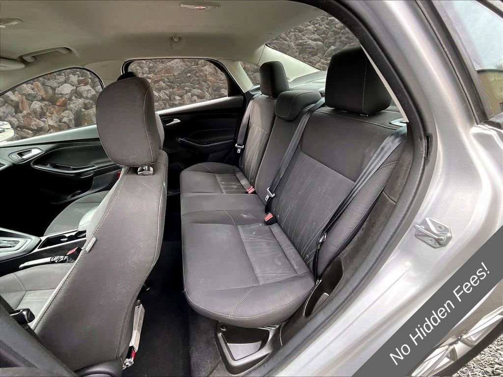 Used 2016 Ford Focus SE FWD image 24