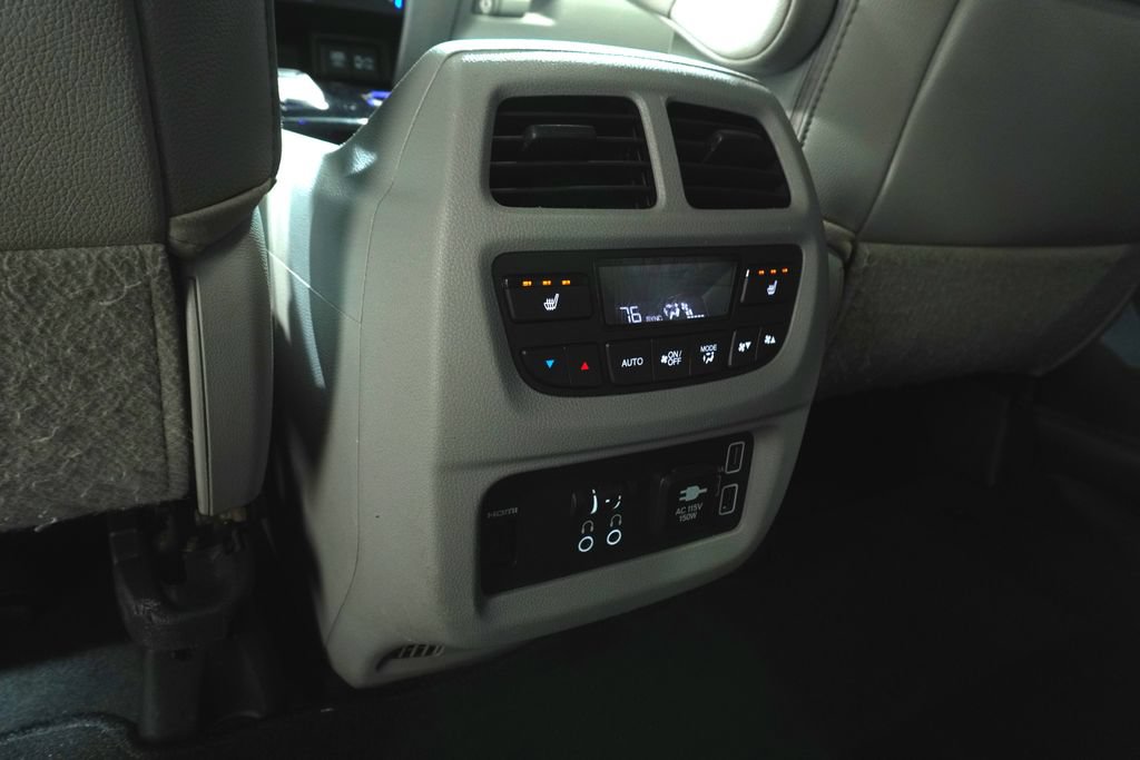 Used 2019 Honda Pilot Elite image 14