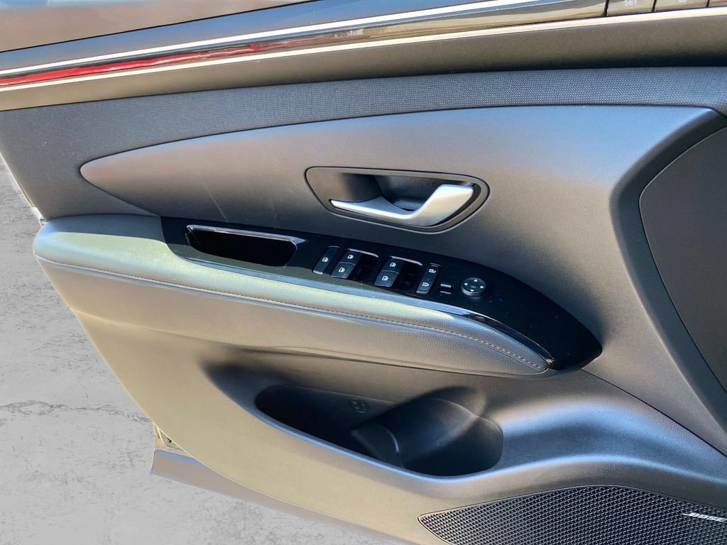 Used 2022 Hyundai Tucson Limited FWD image 20