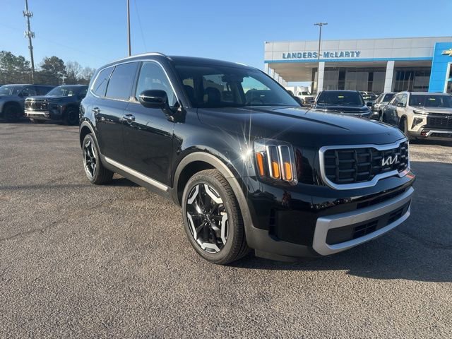 Used 2024 Kia Telluride S image 1