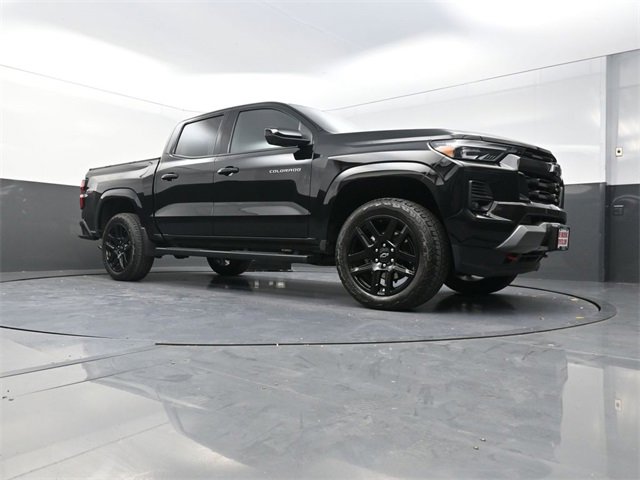 Used 2025 Chevrolet Colorado Z71 w/ Technology Package image 27