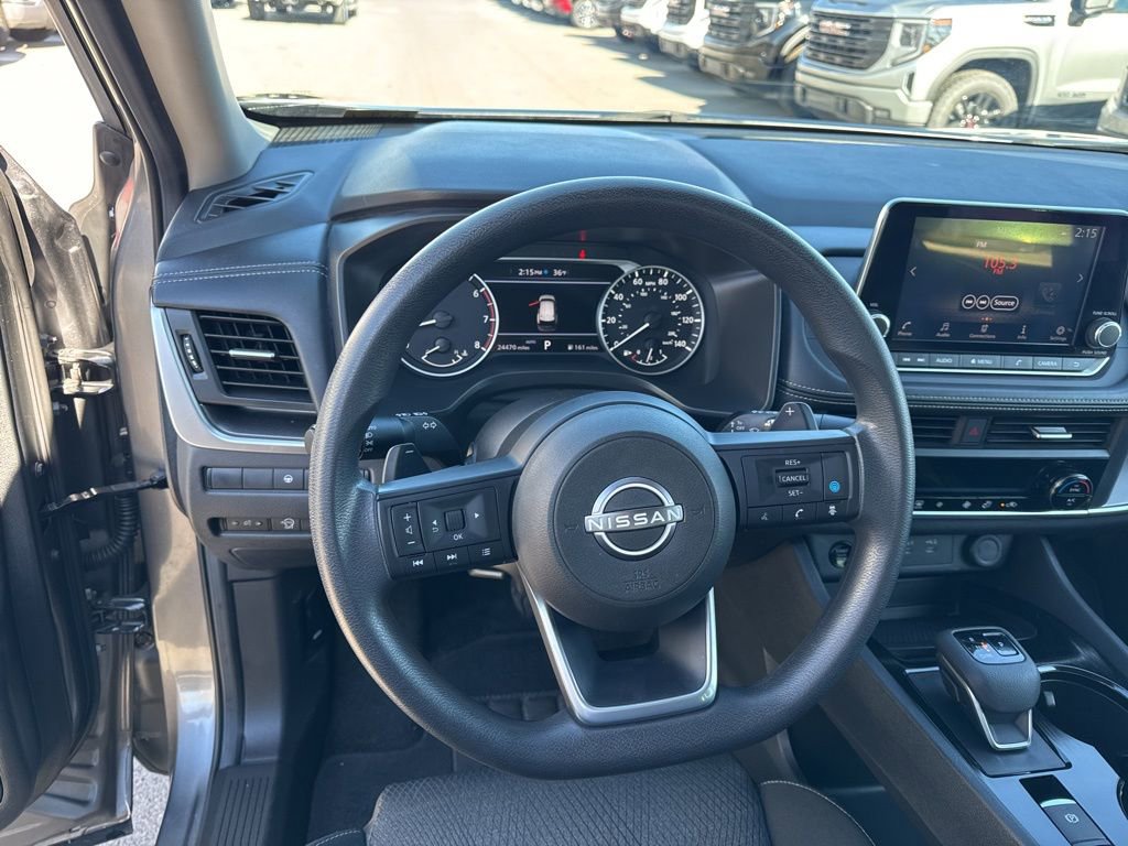 Used 2024 Nissan Rogue SV image 13
