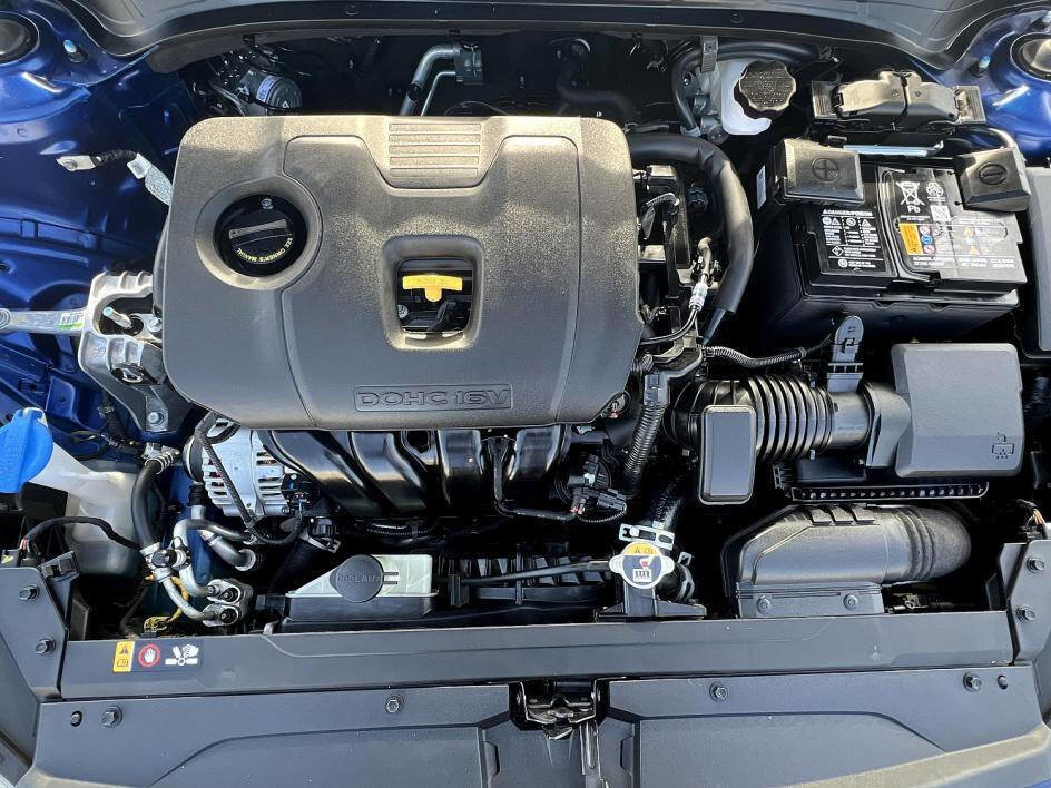 Used 2024 Kia Forte LXS image 12