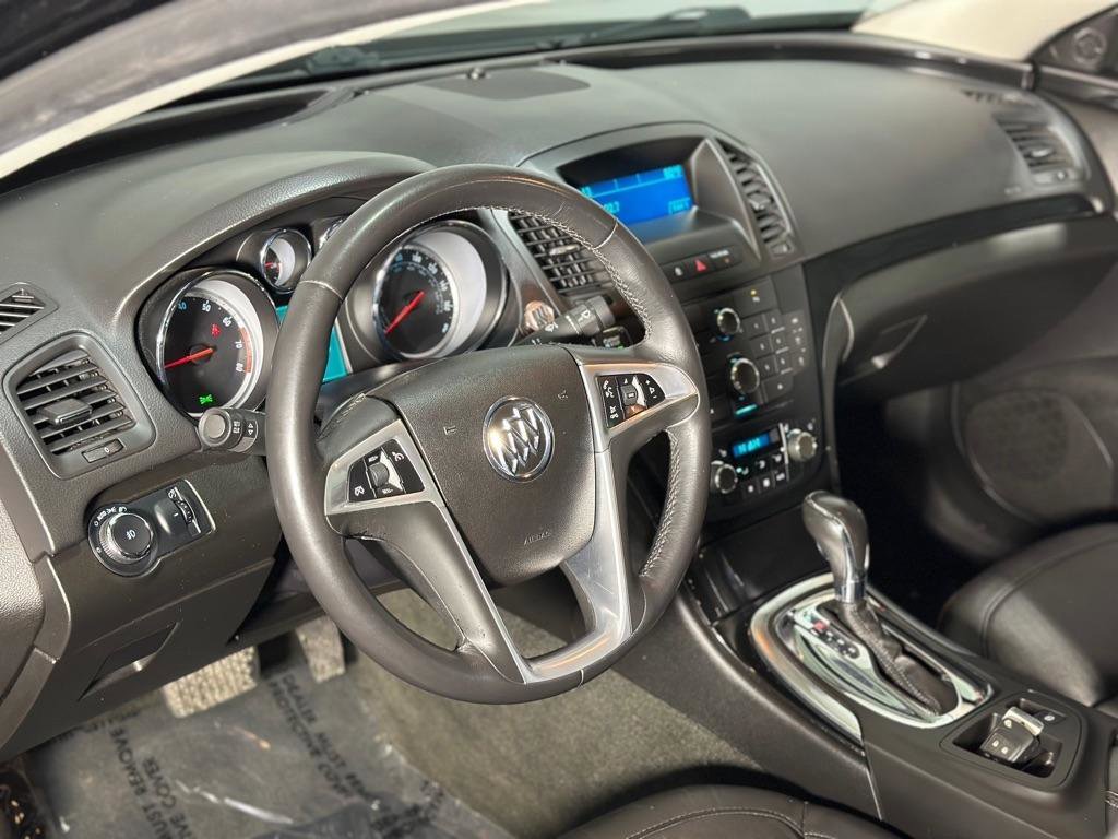 Used 2012 Buick Regal Premium FWD image 28
