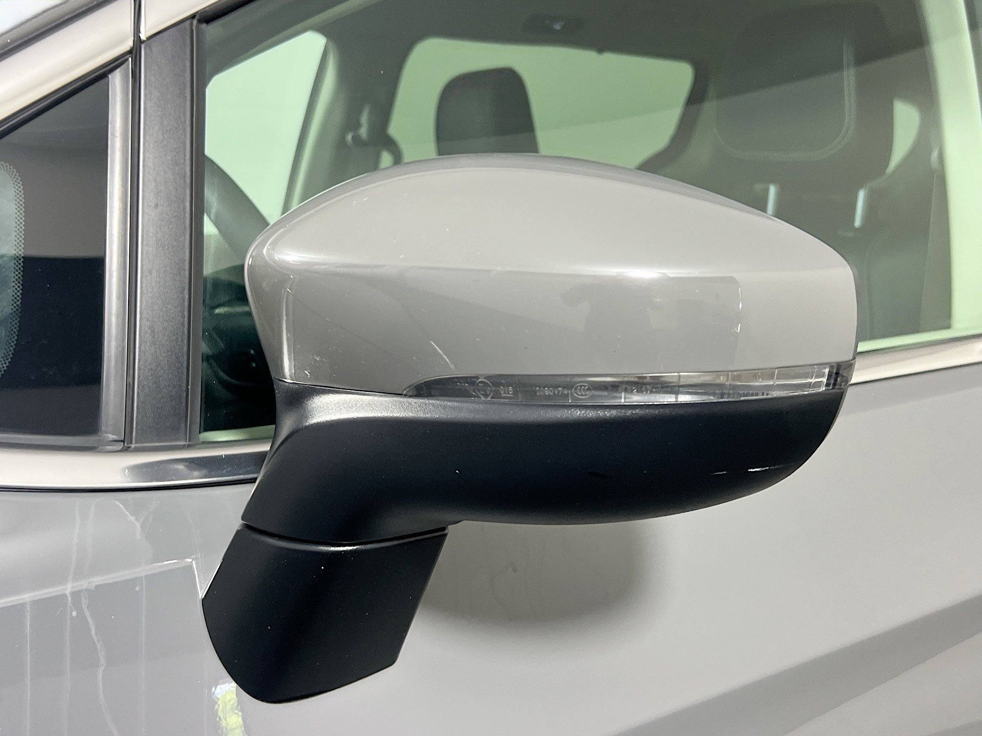 Used 2023 Chrysler Pacifica Touring-L image 12