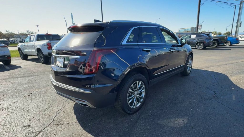 Used 2021 Cadillac XT5 Premium Luxury w/ LPO, Premium Carpet Package AWD/4WD image 8