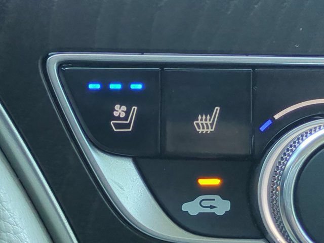 Used 2020 Honda Accord Touring image 25