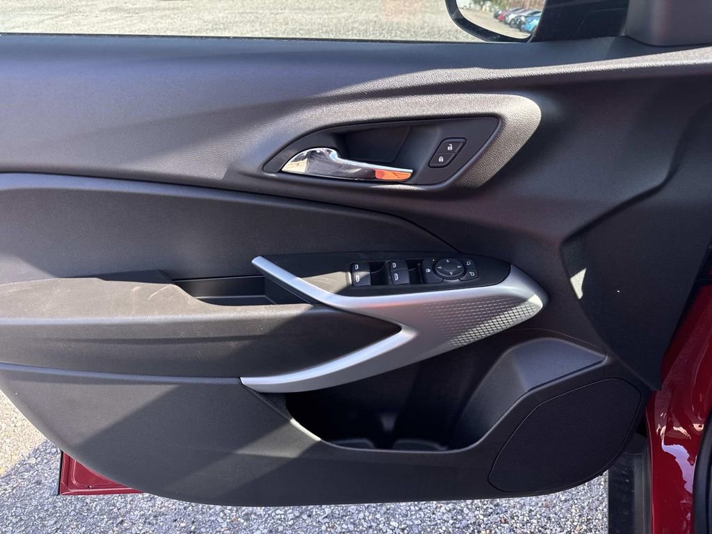 New 2026 Chevrolet Trax RS image 20