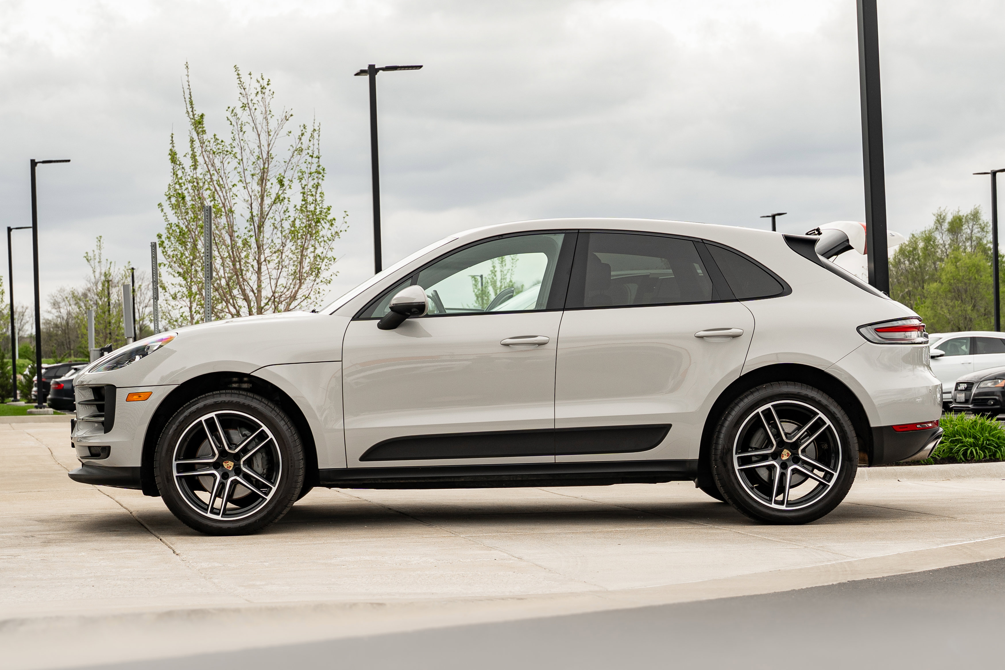 Used 2021 Porsche Macan S AWD/4WD image 6