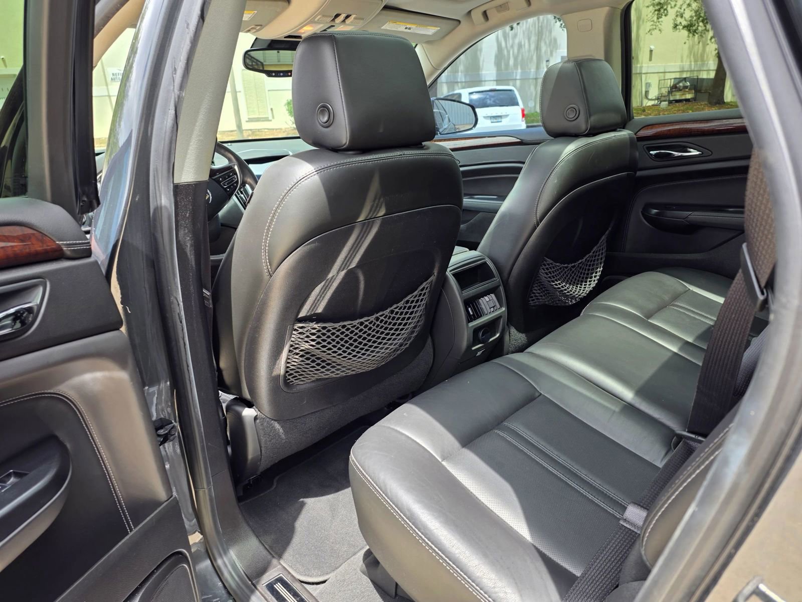 Used 2016 Cadillac SRX Luxury w/ Driver Awareness Package FWD image 24