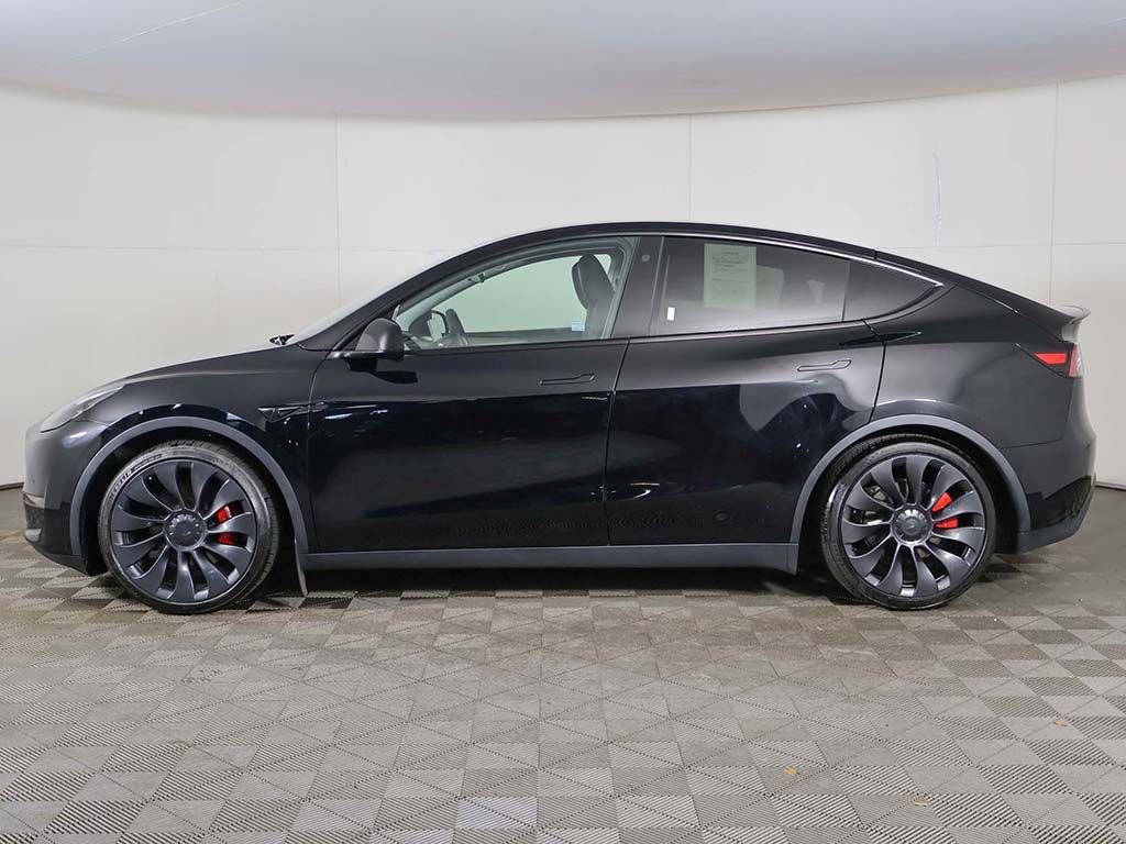 Used 2023 Tesla Model Y Performance AWD/4WD image 19