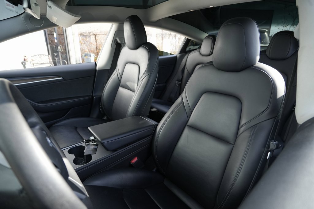 Used 2023 Tesla Model 3 Standard Range image 23